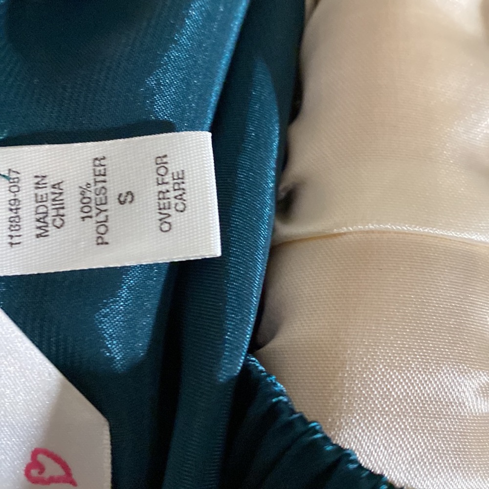 Victoria Secret Pajama Set - Picture 10 of 10